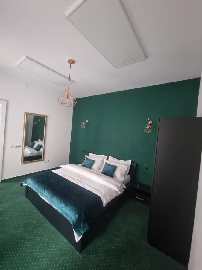 Margaret Place Apartment