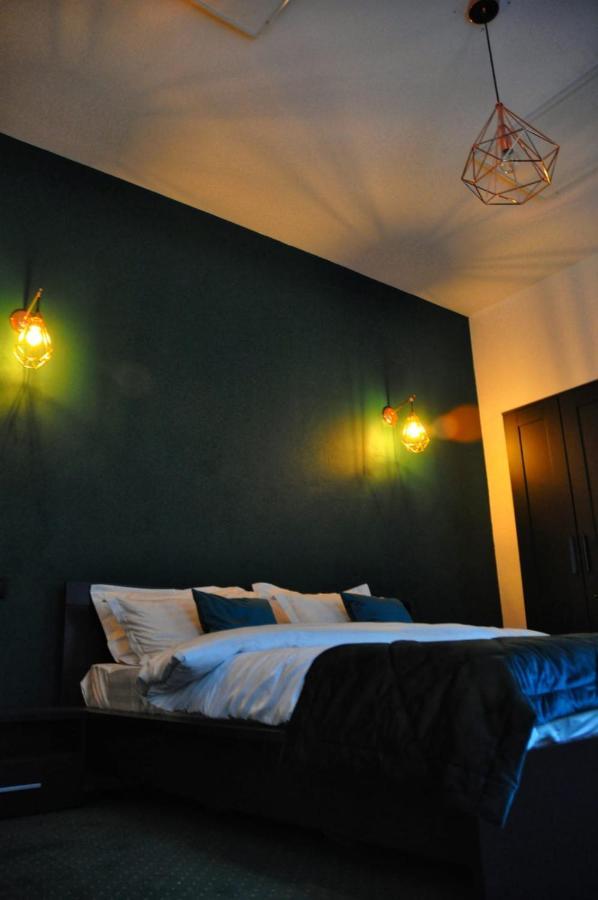 Margaret Place Apartment *